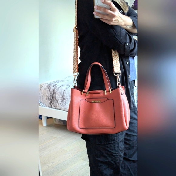 Steve Madden coral bag - Picture 3 of 16